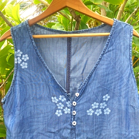 Tops - Plumeria And Palms Tank